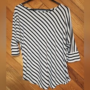 Green Envelope black and white striped medium top